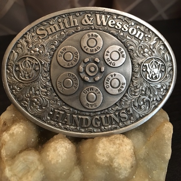 revolver belt buckle